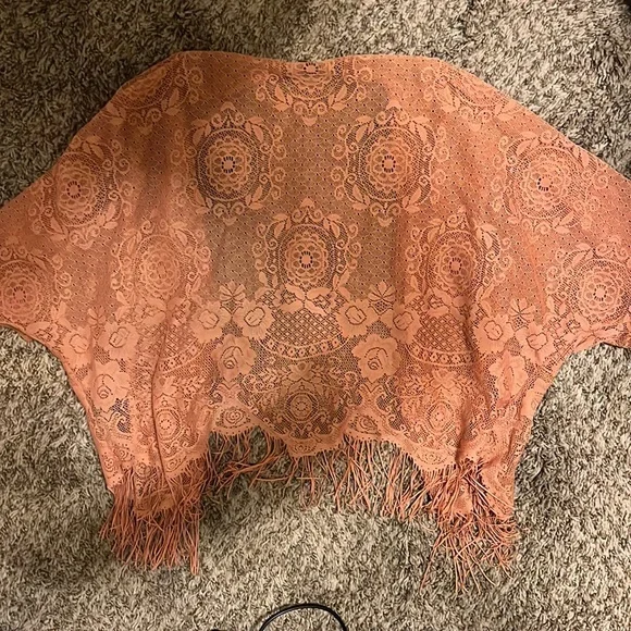 Pink shawl - Picture 3 of 3